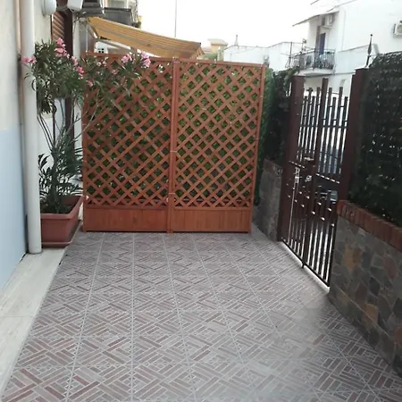 Holiday House Marlin Giardini-Naxos Exterior foto